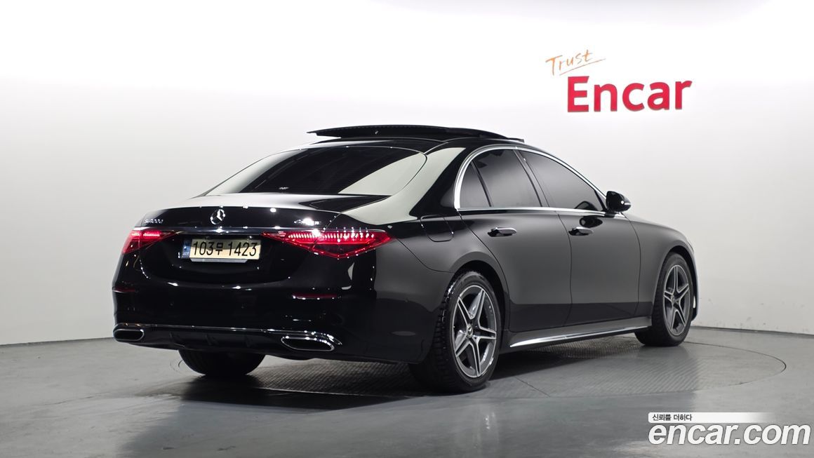 Mercedes-Benz S-Class 2021