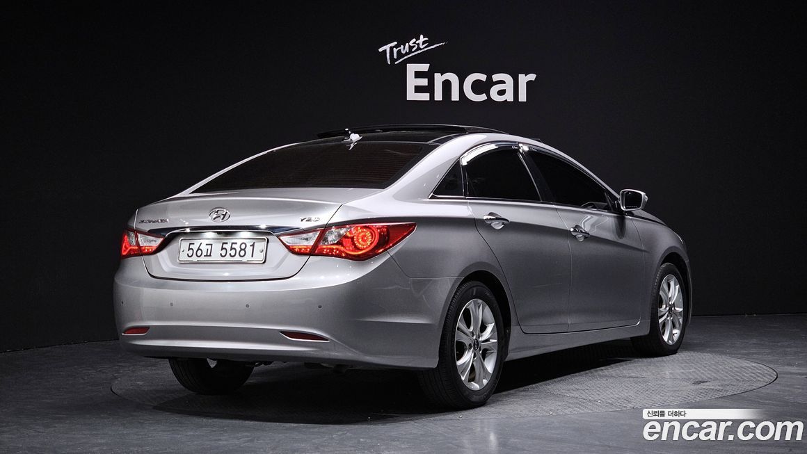 Hyundai Sonata 2010