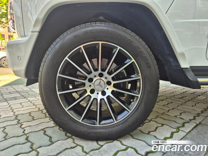 Mercedes-Benz G-Class 2024