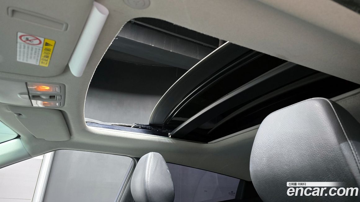 Hyundai Veloster 2012