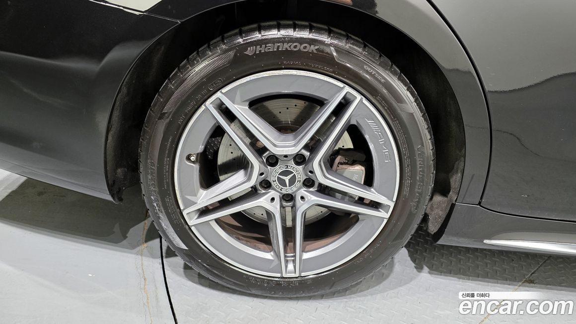 Mercedes-Benz S-Class 2021