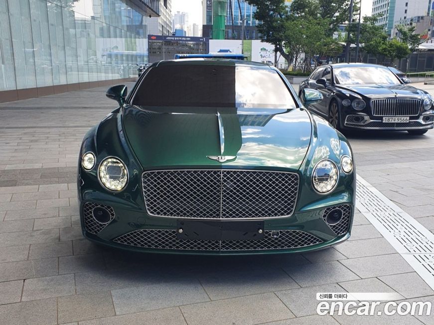 Bentley Continental 2022