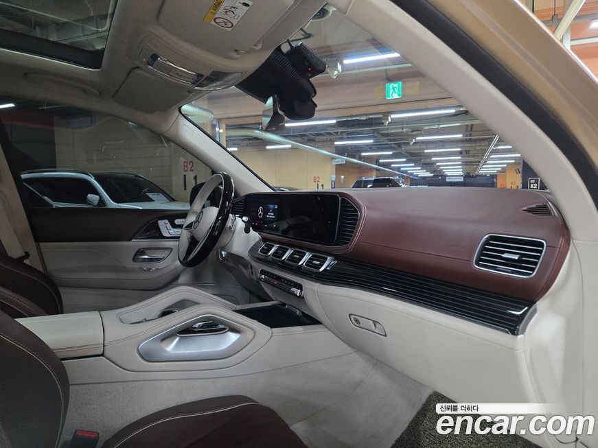 Mercedes-Benz GLS-Class 2024