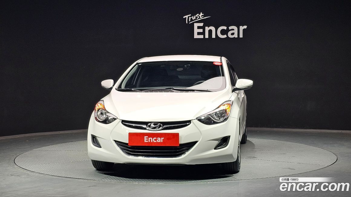 Hyundai AVANTE 2012