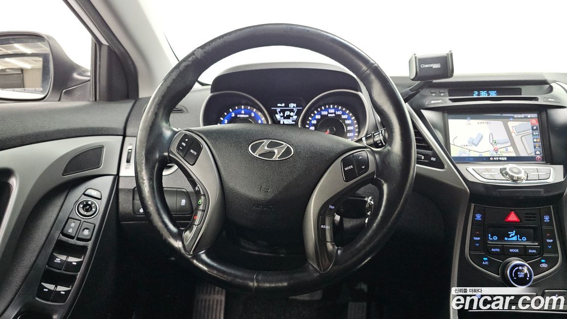 Hyundai AVANTE 2014