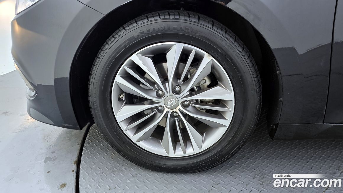 Hyundai Grandeur 2016