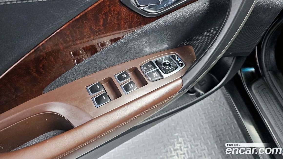 Hyundai Grandeur 2016