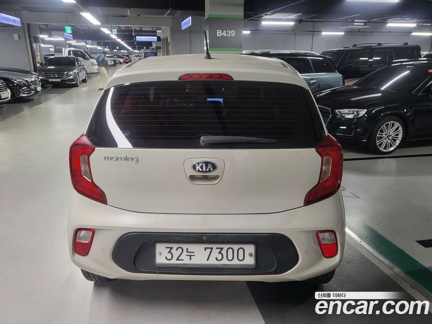 Kia morning 2018