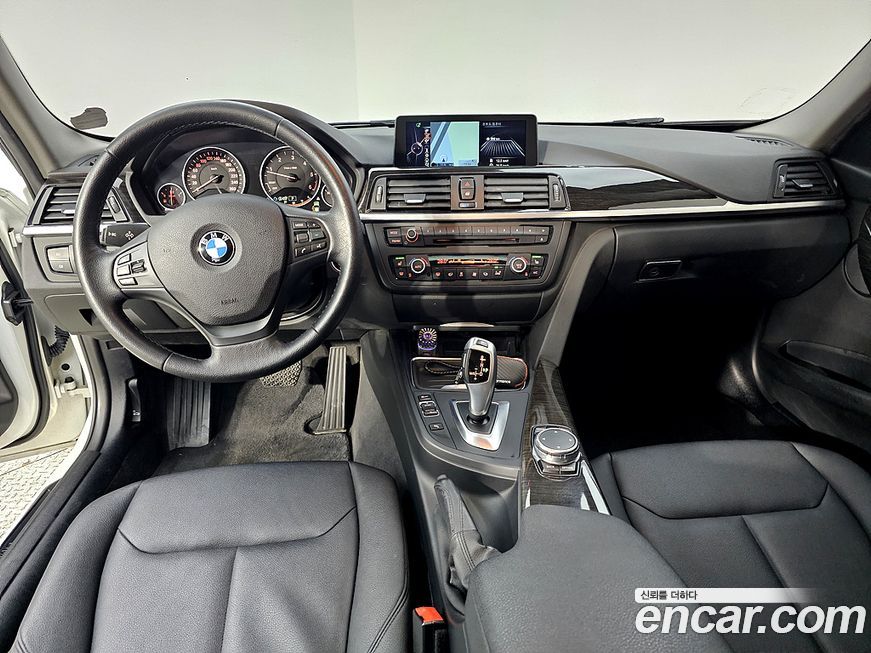 BMW 3-Series 2015