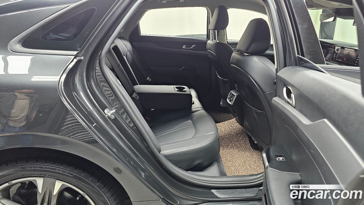 Kia K5 2021