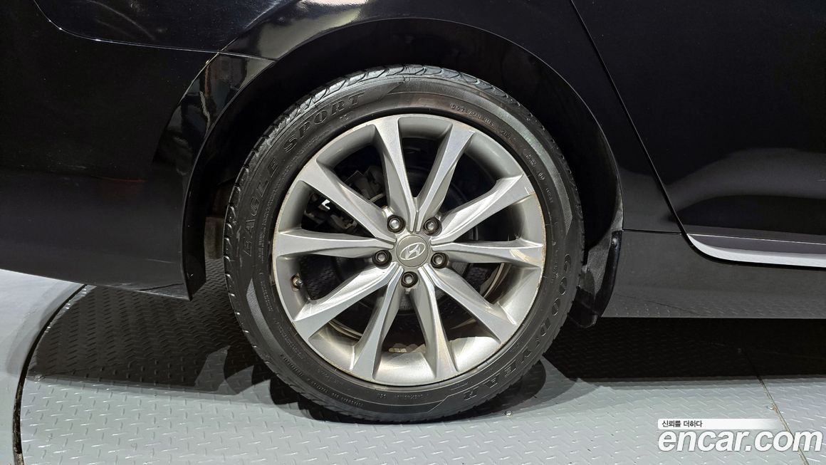 Hyundai Grandeur 2016