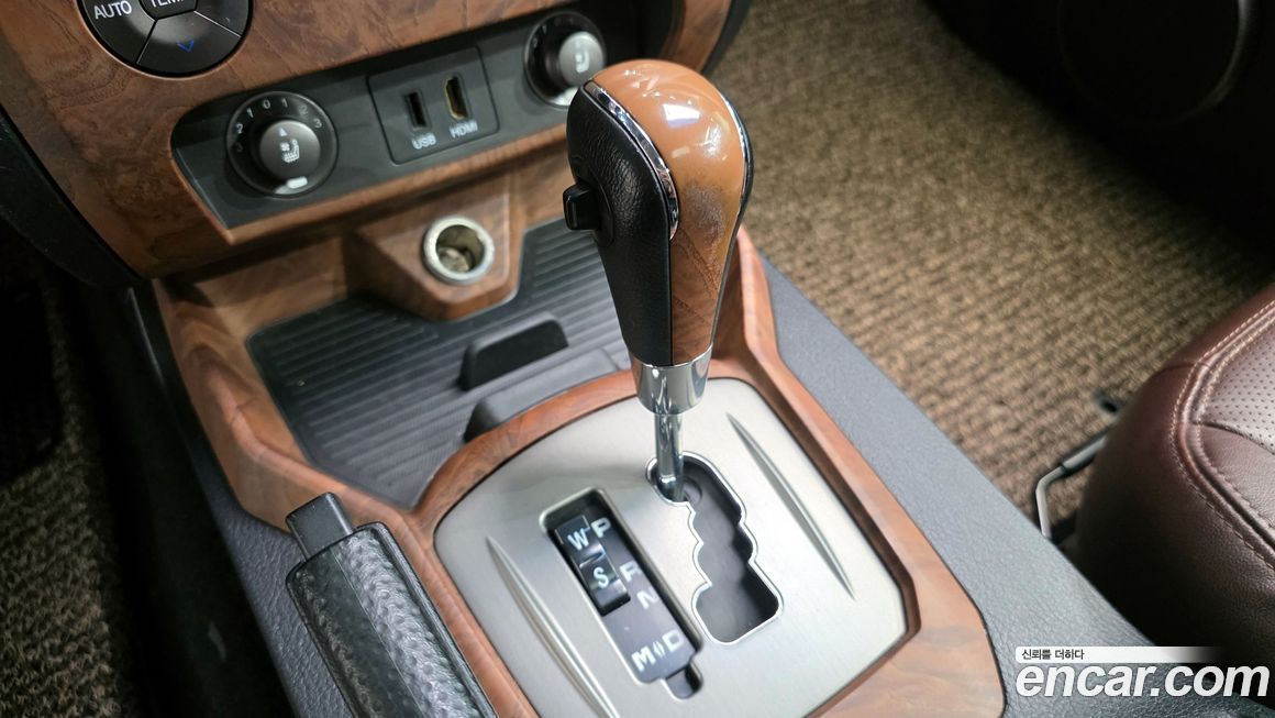 KG_Mobility_Ssangyong Rexton 2017