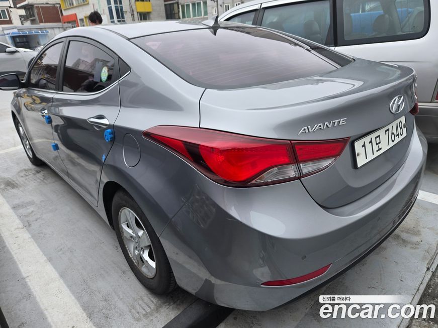 Hyundai AVANTE 2016
