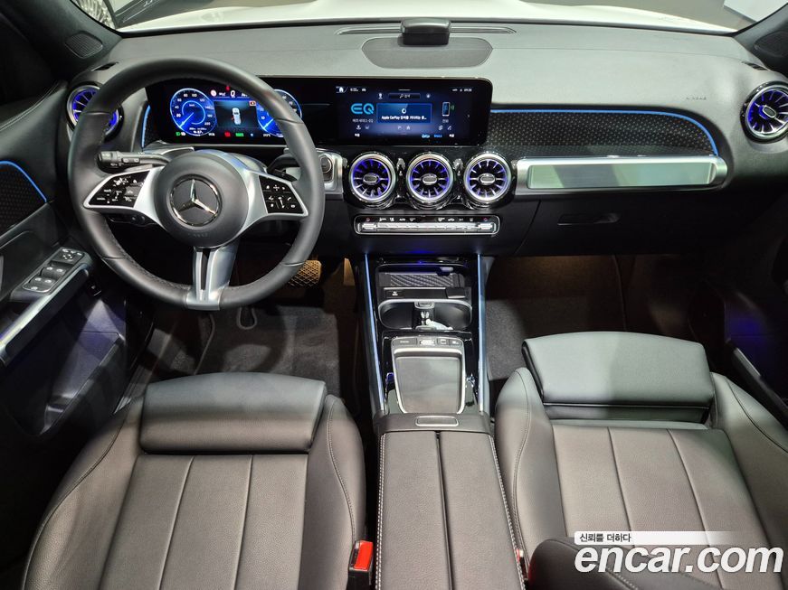 Mercedes-Benz EQB 2026