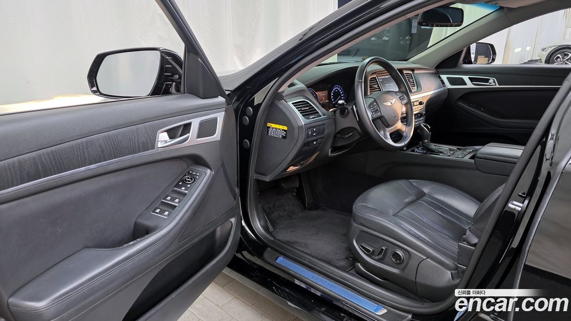 Hyundai Genesis 2016