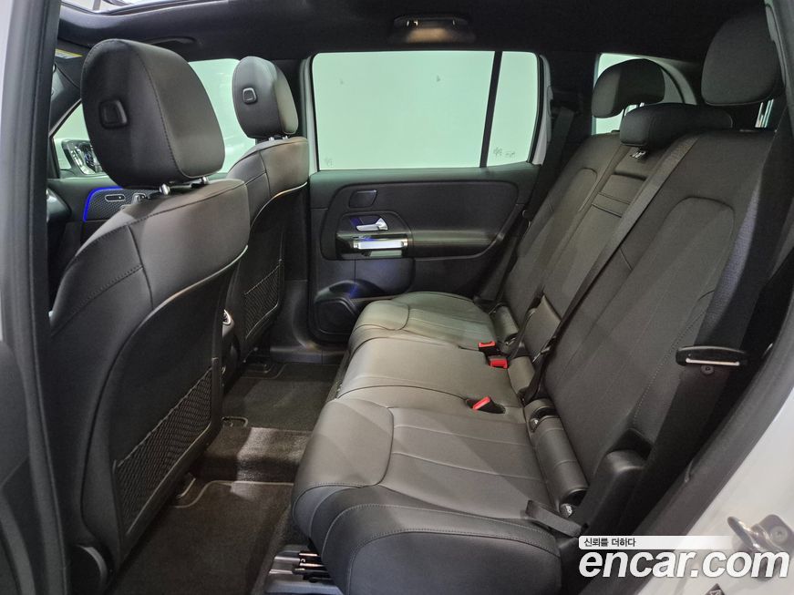 Mercedes-Benz EQB 2026