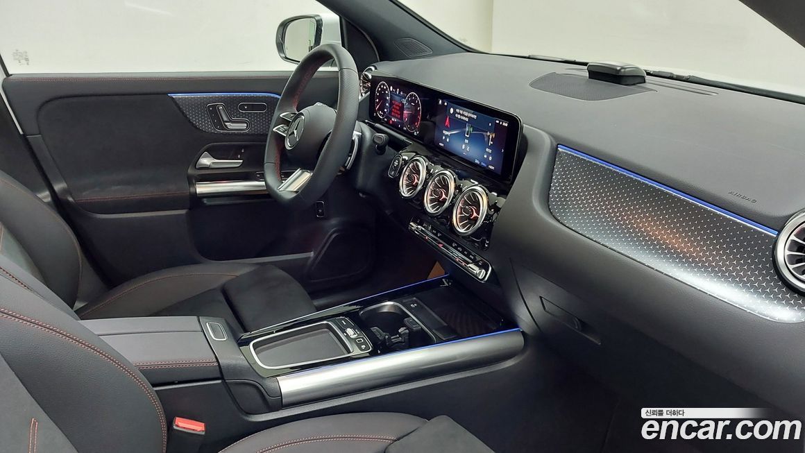 Mercedes-Benz GLA-Class 2026