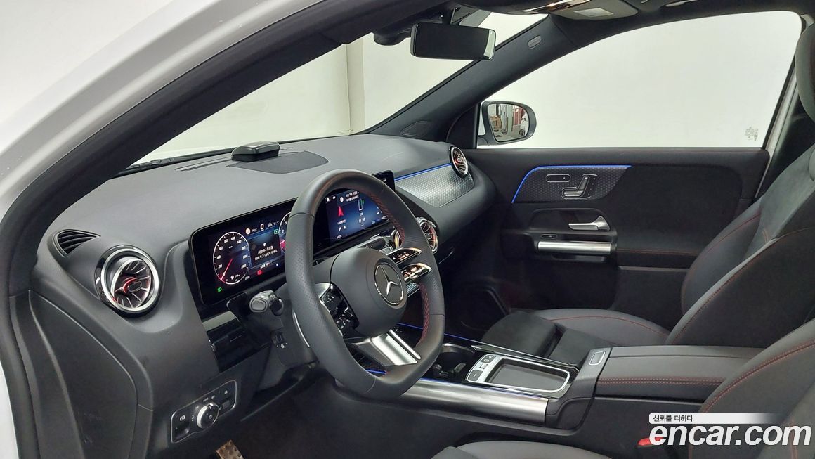 Mercedes-Benz GLA-Class 2026