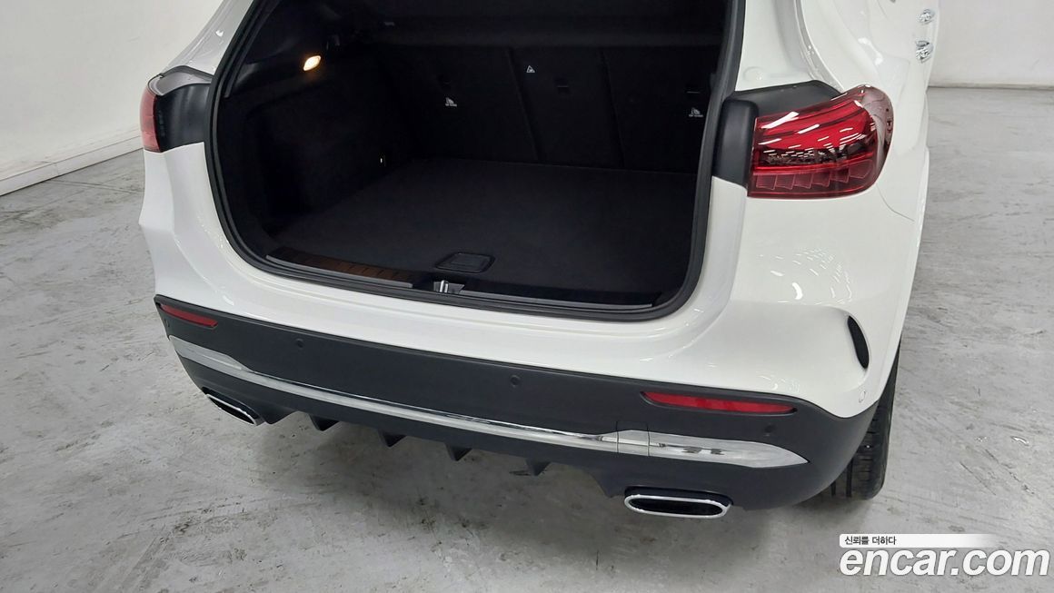 Mercedes-Benz GLA-Class 2026