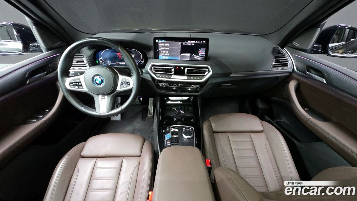BMW iX3 2024