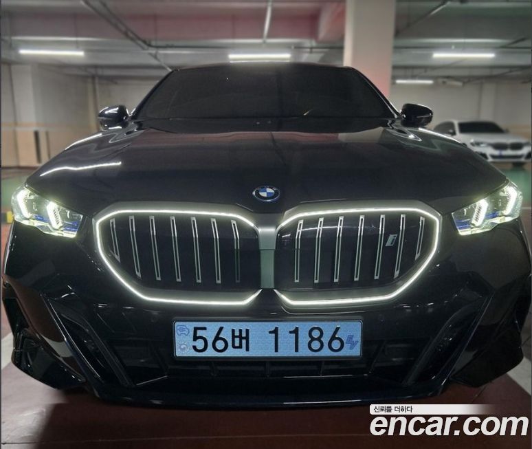BMW i5 2024