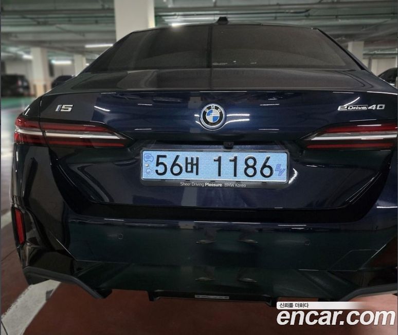 BMW i5 2024