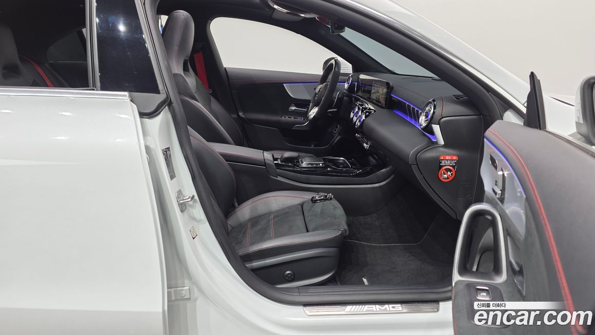 Mercedes-Benz CLA-Class 2023
