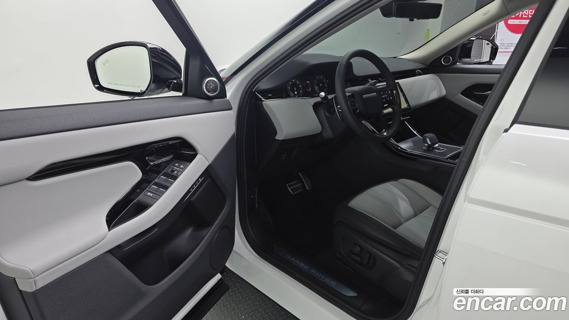 Land Rover Range Rover Evoque 2025