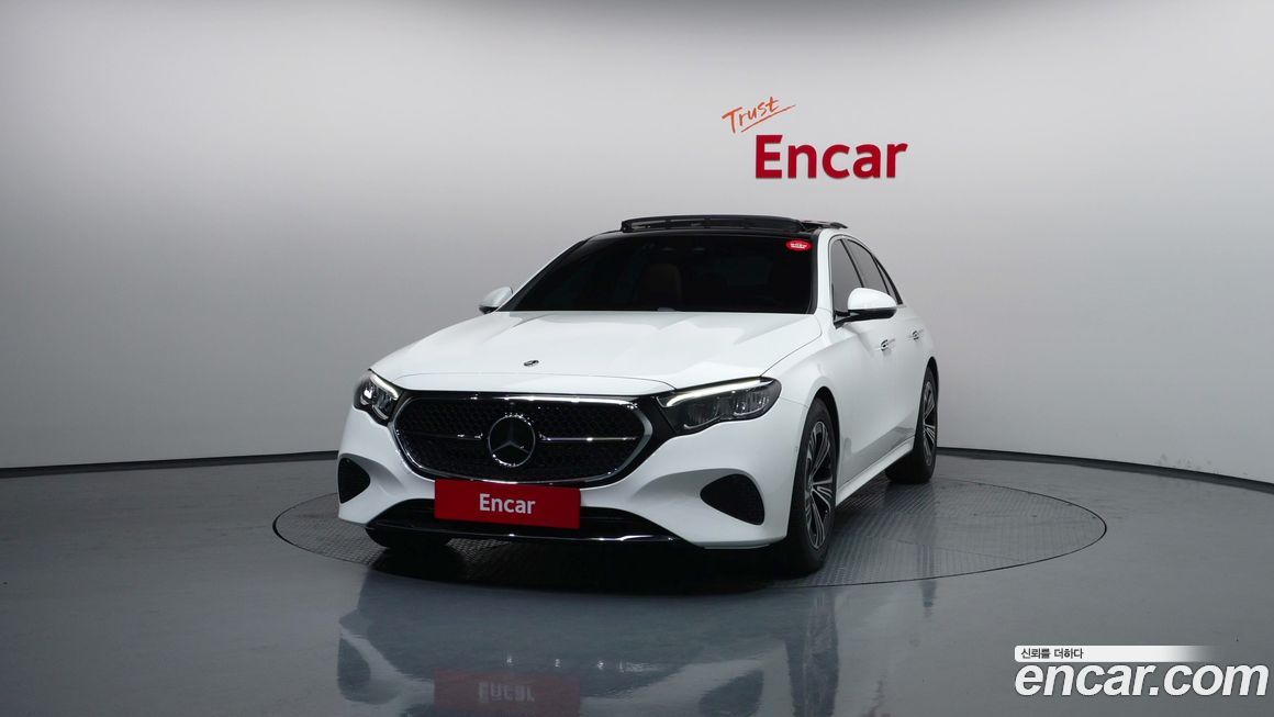 Mercedes-Benz E-Class 2024