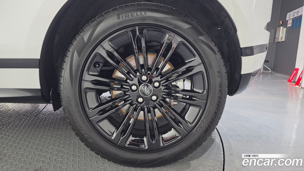 Land Rover Range Rover Evoque 2025