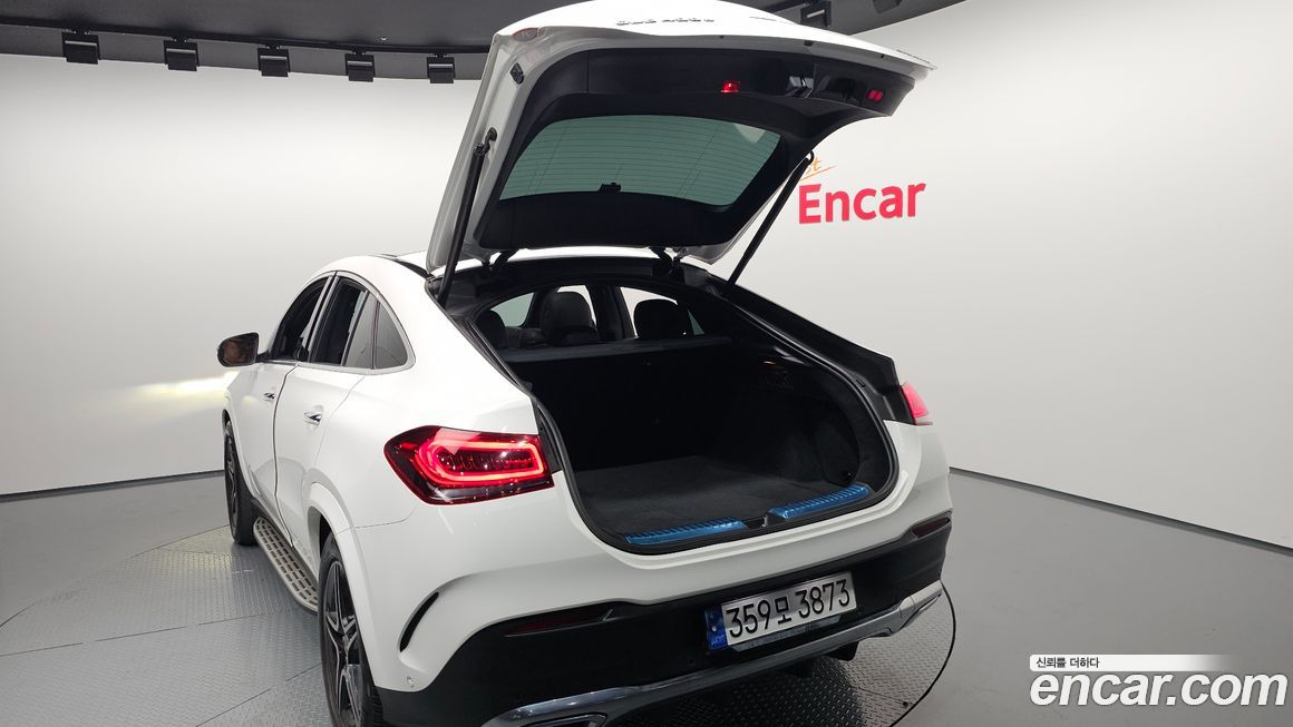 Mercedes-Benz GLE-Class 2021