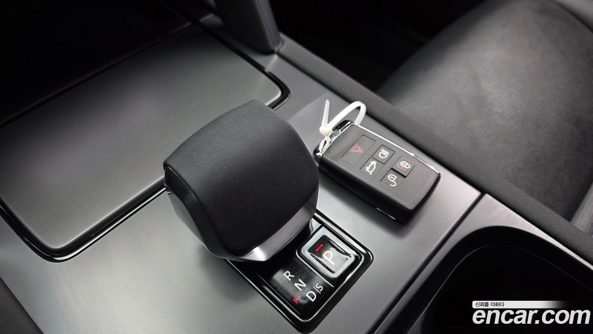 Land Rover Discovery Sport 2025
