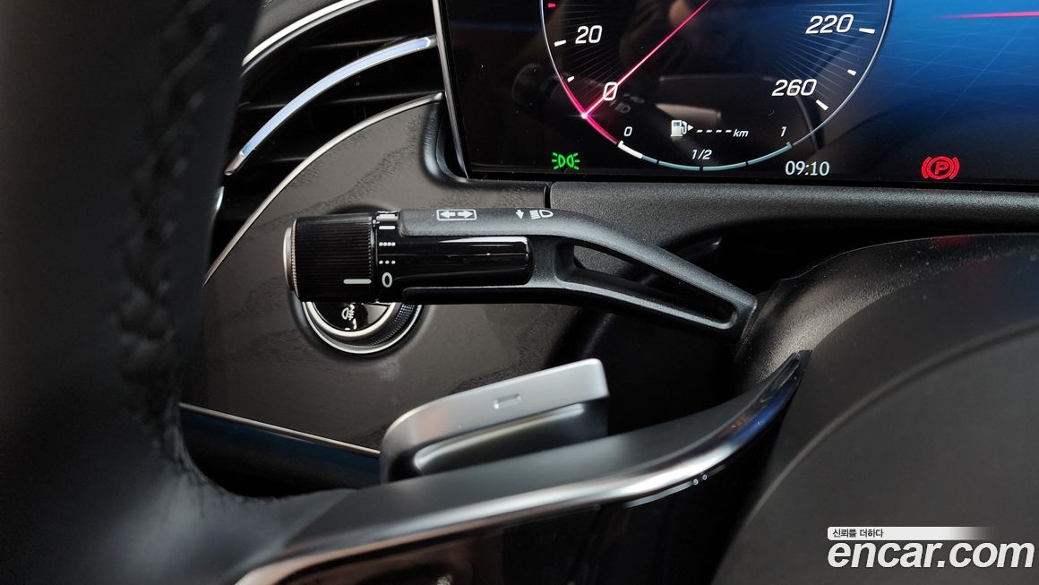 Mercedes-Benz E-Class 2024