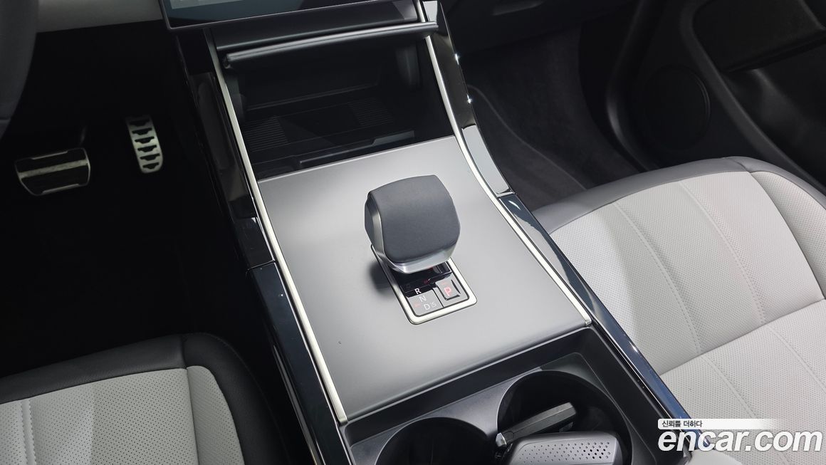 Land Rover Range Rover Evoque 2025