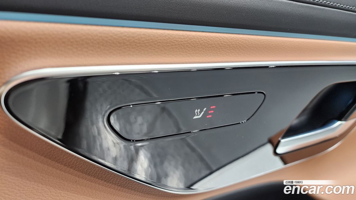 Mercedes-Benz E-Class 2024