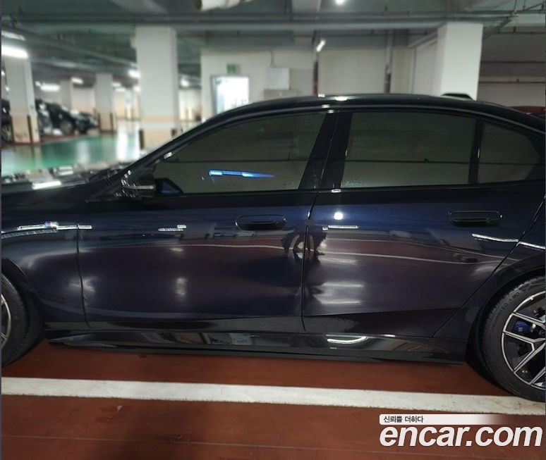 BMW i5 2024