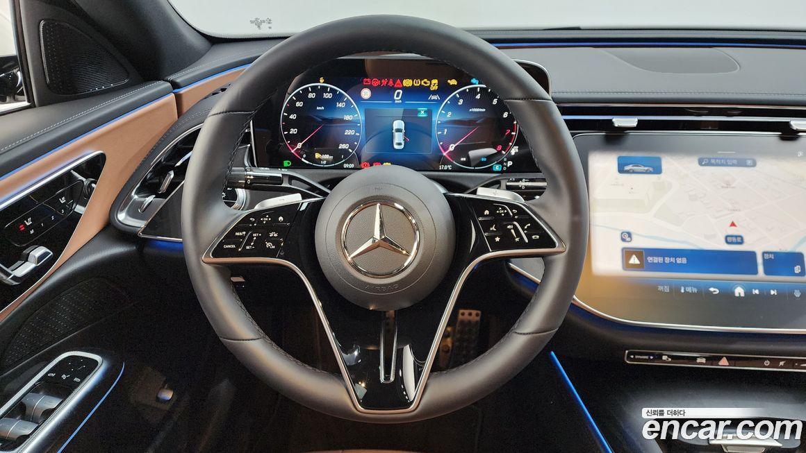 Mercedes-Benz E-Class 2024