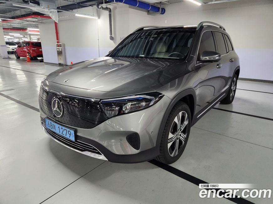 Mercedes-Benz EQB 2026