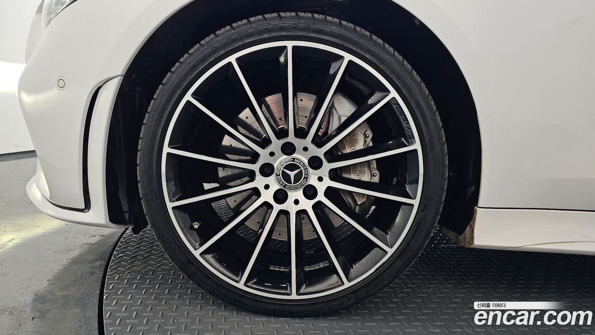Mercedes-Benz CLS-Class 2021