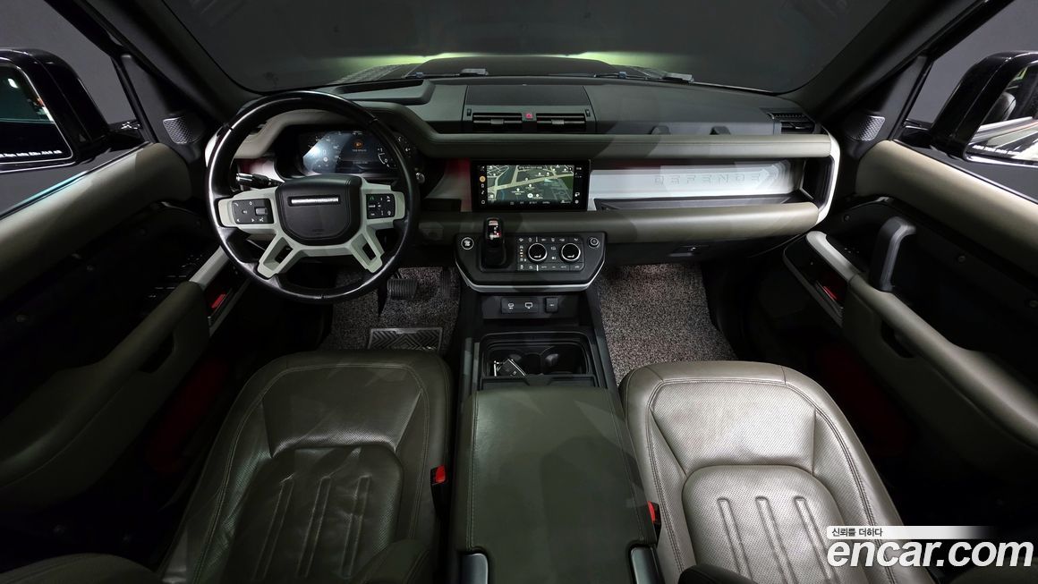 Land Rover Defender 2022