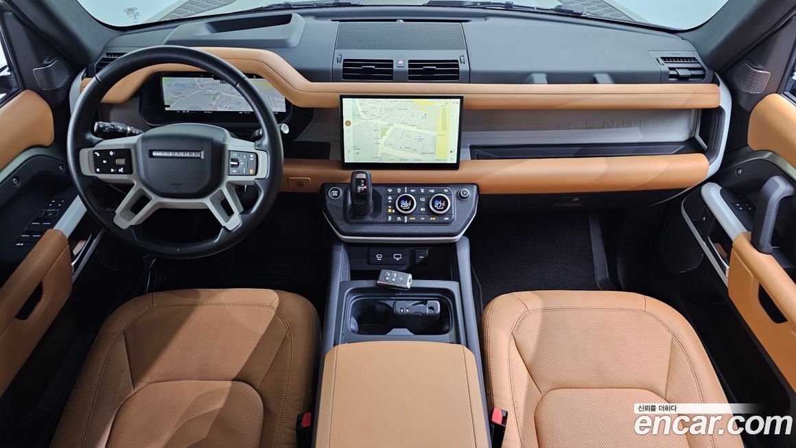 Land Rover Defender 2023