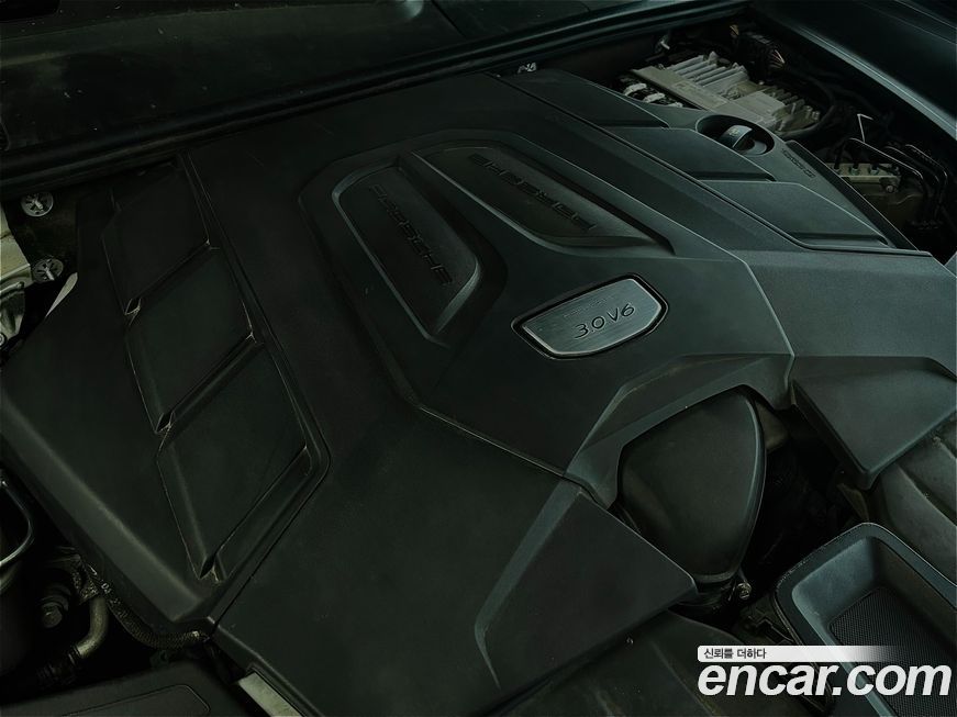 Porsche Cayenne 2021