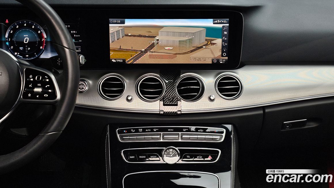 Mercedes-Benz E-Class 2019