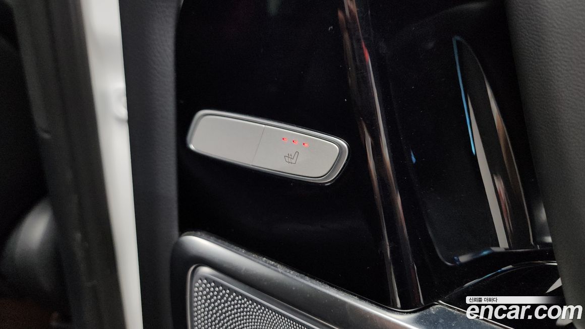 Mercedes-Benz G-Class 2023