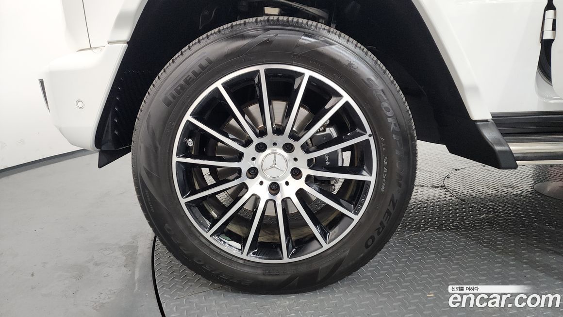 Mercedes-Benz G-Class 2023