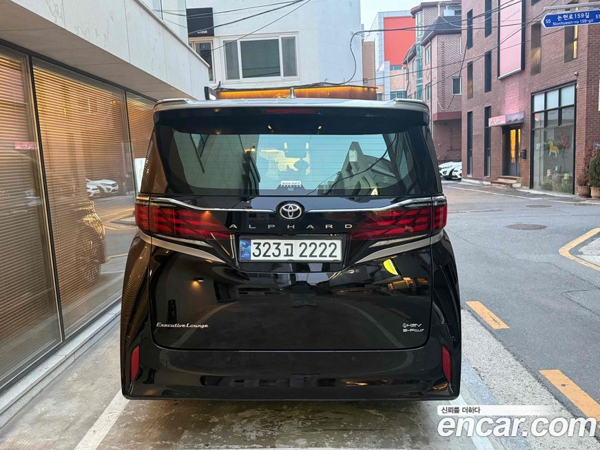 Toyota Alphard 2025