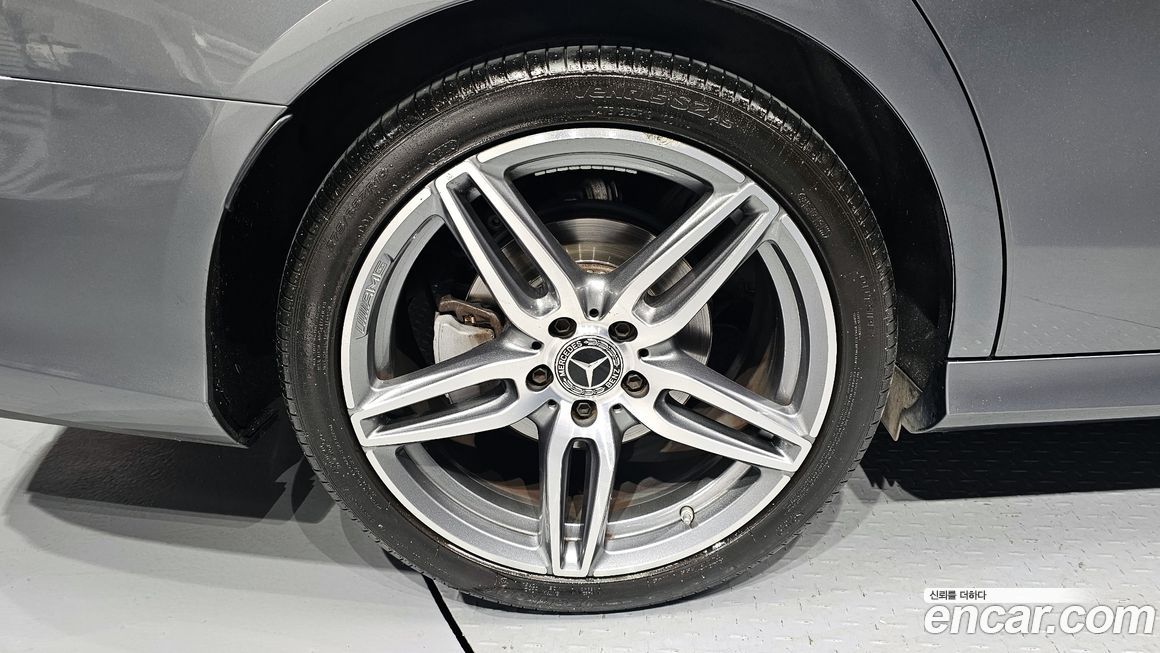 Mercedes-Benz E-Class 2019