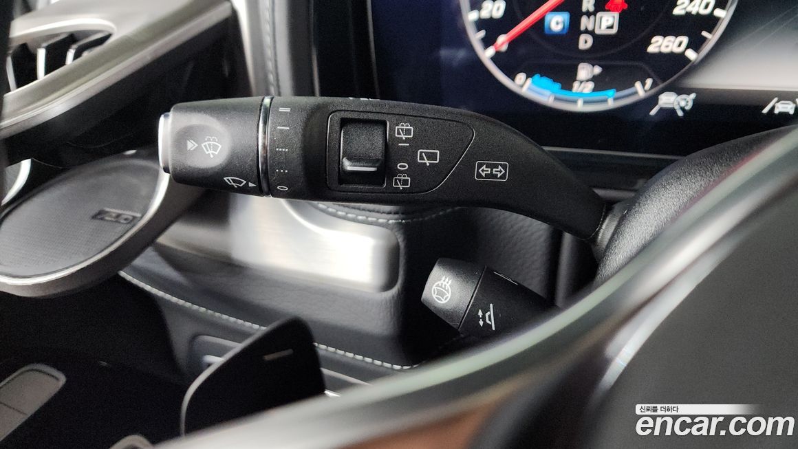 Mercedes-Benz G-Class 2023