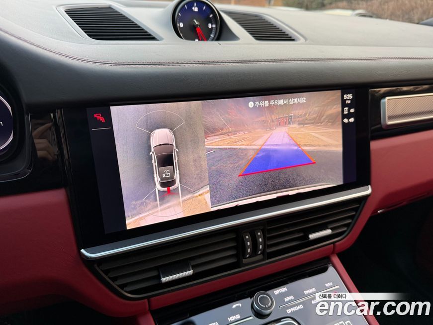 Porsche Cayenne 2023