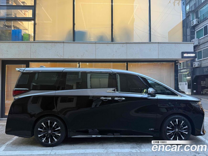 Toyota Alphard 2025